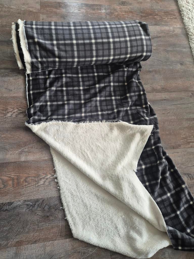 Fleece teddy stof geruit 5 meter, Hobby en Vrije tijd, Stoffen en Lappen, Ophalen of Verzenden