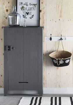 Woood kast Gijs bezaagd grenen, Ophalen, Zo goed als nieuw