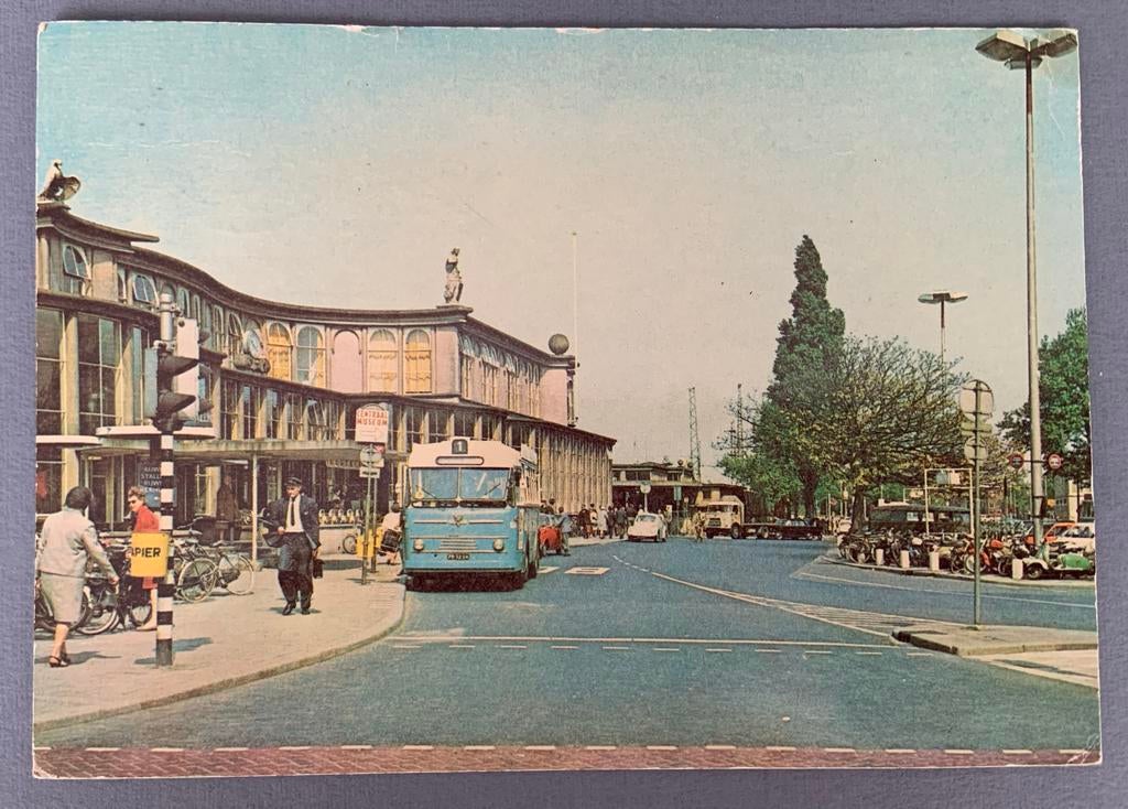 Utrecht Station, Verzamelen, Ansichtkaarten | Nederland, Verzenden, 1960 tot 1980, Gelopen, Utrecht