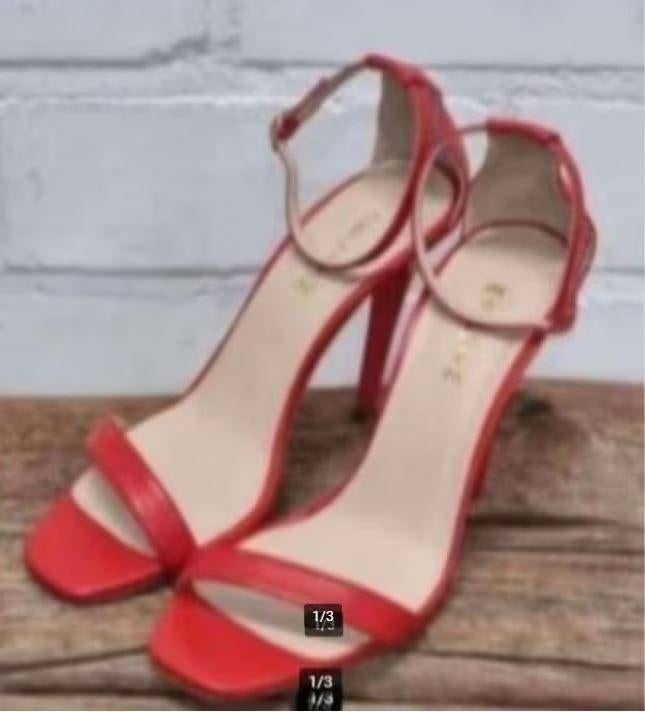 Eva Lopez - Prachtige leren pumps maat 38 - Nieuw €125, Kleding | Dames, Schoenen, Eva Lopez, Pumps, Nieuw, Ophalen of Verzenden
