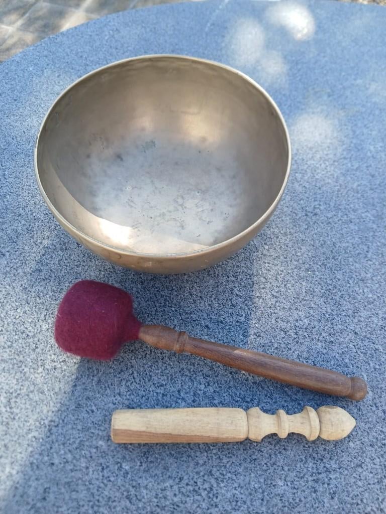 Oude handgehamerde klankschaal nummer 4, Ophalen, Gebruikt, Overige soorten