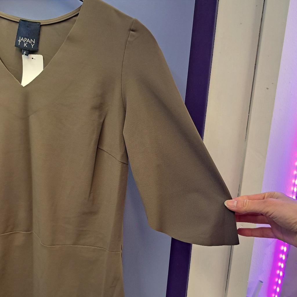 Japan TKY kaki groene travelstof jurk 1/2 mouw maat S 48228, Kleding | Dames, Ophalen of Verzenden, Zo goed als nieuw, Japan tky