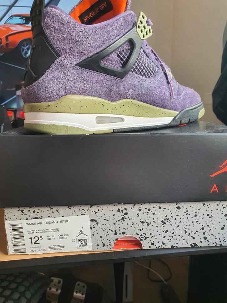 Air Jordan Retro 4 'Canyon Purple' - Maat 45, Kleding | Heren, Schoenen, Gedragen, Sneakers of Gympen, Overige kleuren, Ophalen of Verzenden