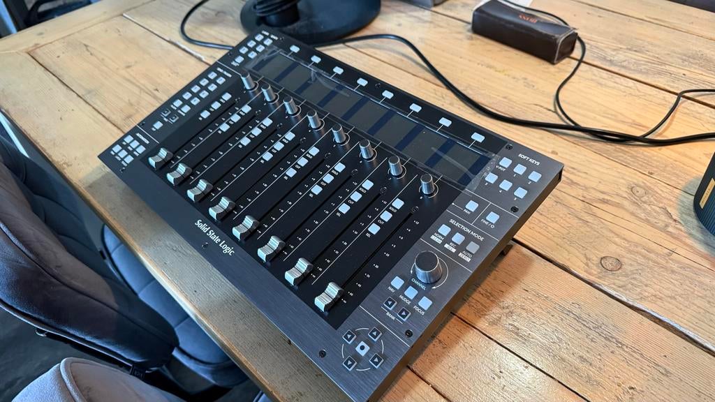 SSL UF8 DAW Controller - Zo goed als nieuw, Ophalen of Verzenden, Zo goed als nieuw, Minder dan 5 kanalen