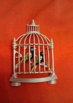 Nieuwe broche: Vogelkooi met twee vogeltjes, Overige materialen, 4 tot 7 cm, Nieuw, Ophalen of Verzenden