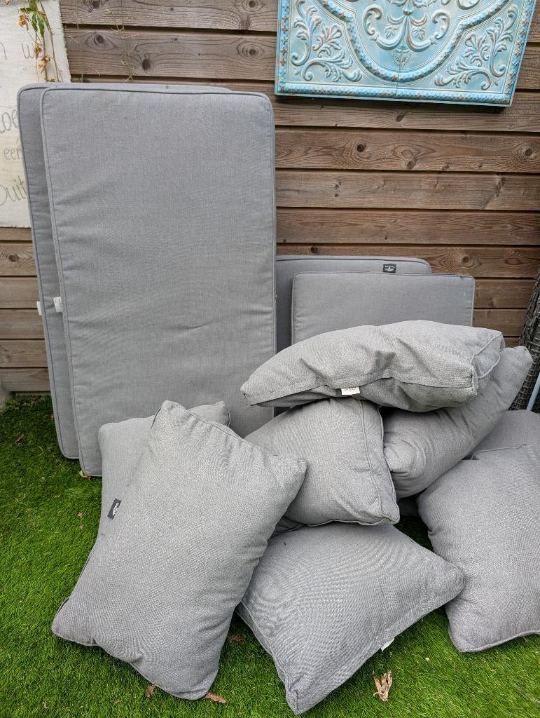 Loungeset kussens, Ophalen, Overige materialen, Gebruikt, 6 zitplaatsen