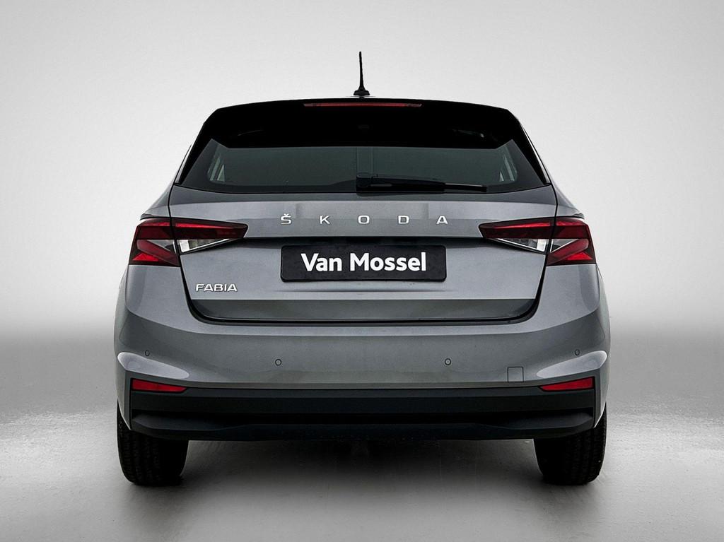 Skoda Fabia 1.0 MPI Ambition | PARKEERSENSOREN VOOR EN ACHTE, Auto's, Skoda, Voorwielaandrijving, 12 maanden, Stof, Gebruikt