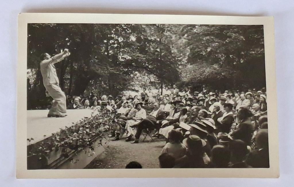 Fotokaart- openluchttheater- toneel- bos- Frankrijk, Verzamelen, Gebruikt, Foto, Ophalen of Verzenden, Voor 1940