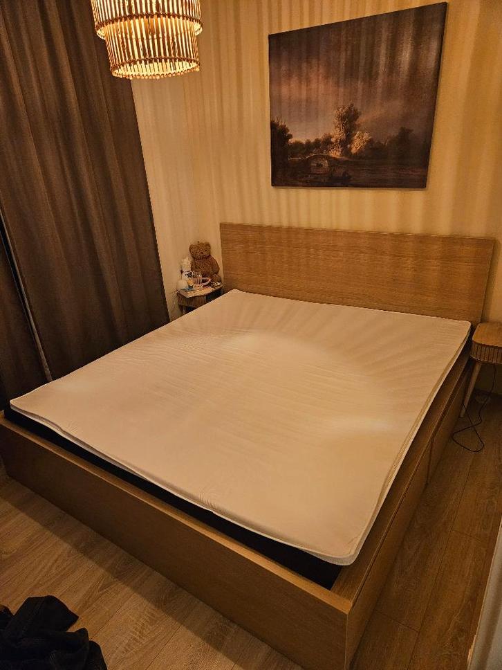 Ikea MALM bed 180x200, Huis en Inrichting, Slaapkamer | Bedden, Zo goed als nieuw, Tweepersoons, 180 cm, 200 cm, Hout, Beige, Ophalen