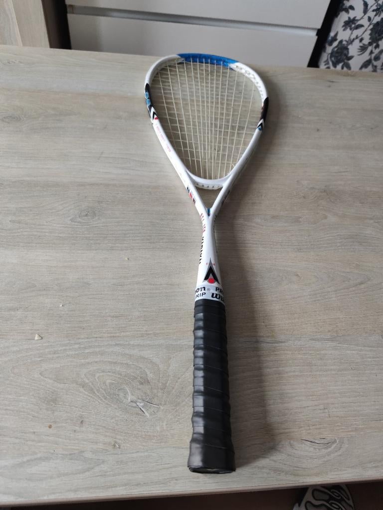 Karakal Squash Racket - Perfect voor beginners, Gebruikt, Ophalen of Verzenden, Wilson, Customerservice@wilson.com