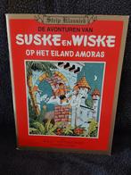 Suske en wiske op het eiland van amoras en de vliegende aap, Meerdere stripboeken, Ophalen of Verzenden, Zo goed als nieuw