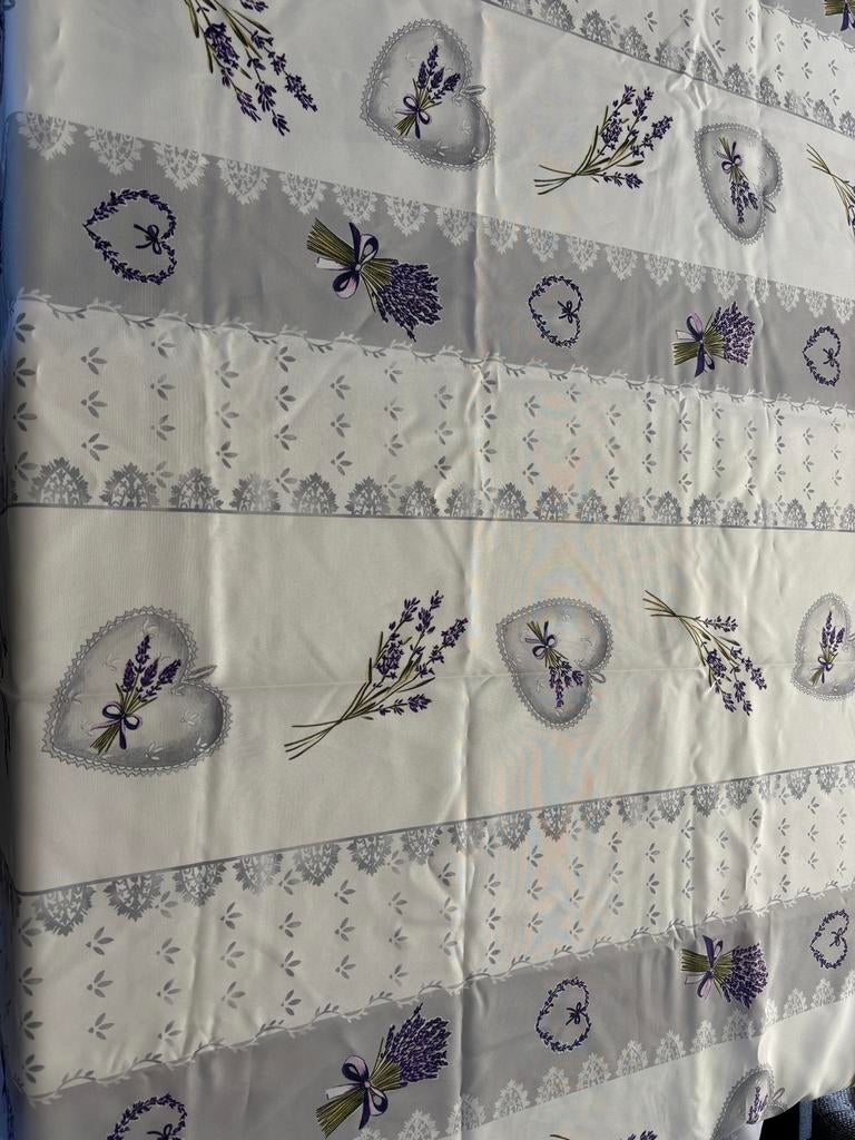 Nieuw Tafelkleed met lavendelprint - ca. 240 x 150 cm, Huis en Inrichting, Ophalen of Verzenden, Nieuw
