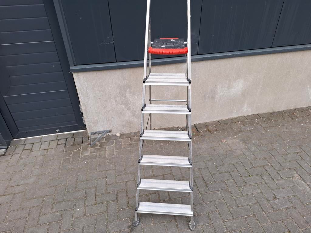 Te koop: Altrex Double Decker uitzettrap 7 treden (izgst), Doe-het-zelf en Verbouw, Ladders en Trappen, Ophalen, Minder dan 2 meter