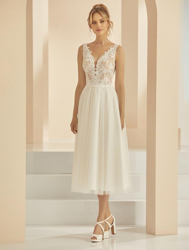 Leuke korte kortere tea length trouwjurk kant tule, Ophalen of Verzenden, Nieuw, Wit, Trouwjurk