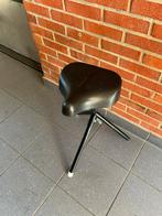 Zeldzaam design, krukje uit de jaren 90., Ophalen of Verzenden, Zo goed als nieuw, Hout