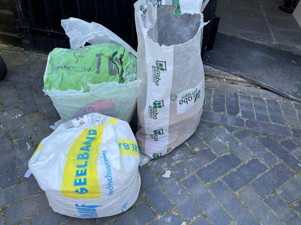 Restant, klusproject Geelband, Luchtkalk, portlandcement, Ophalen, Gebruikt