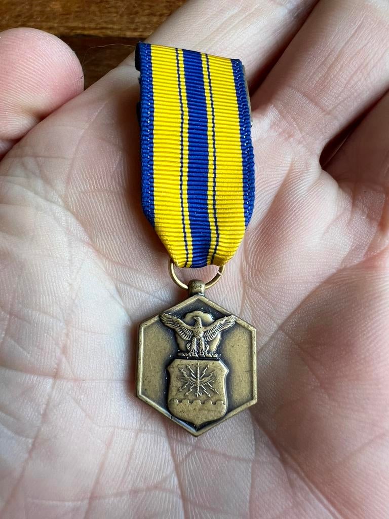 Amerikaans miniatuur medaille military merit medal, Amerika, Lintje, Medaille of Wings, Ophalen of Verzenden, Landmacht