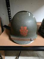 Ww2 US Helm M1, 28e Infanterie Divisie, gesigneerd, Verzamelen, Ophalen of Verzenden, Landmacht, Amerika, Helm of Baret