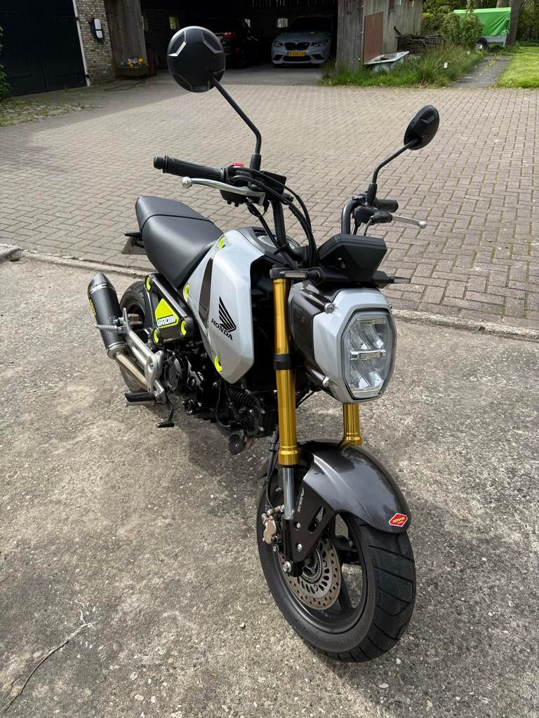 Honda MSX 125 Grom 2021 - Arrow uitlaat, LED knipperlichten, Occasion, Particulier, 125 cc, Handgeschakeld