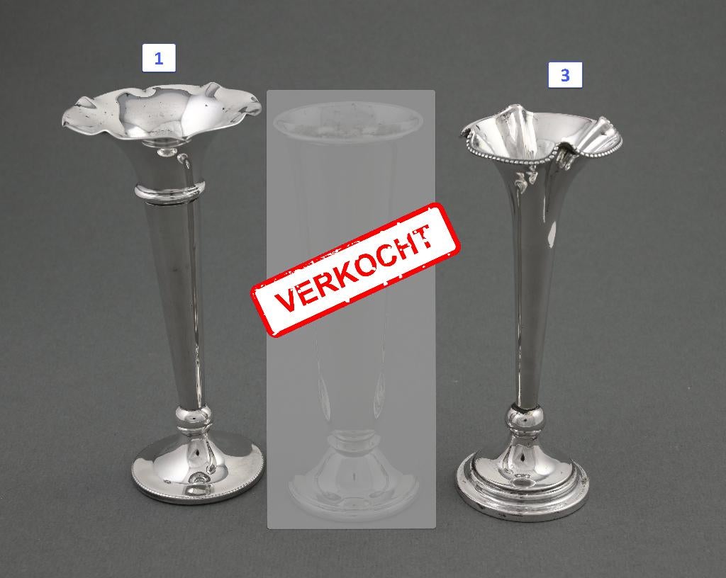 2 zilveren anjervaasjes, Antiek en Kunst, Antiek | Goud en Zilver, Verzenden, Zilver