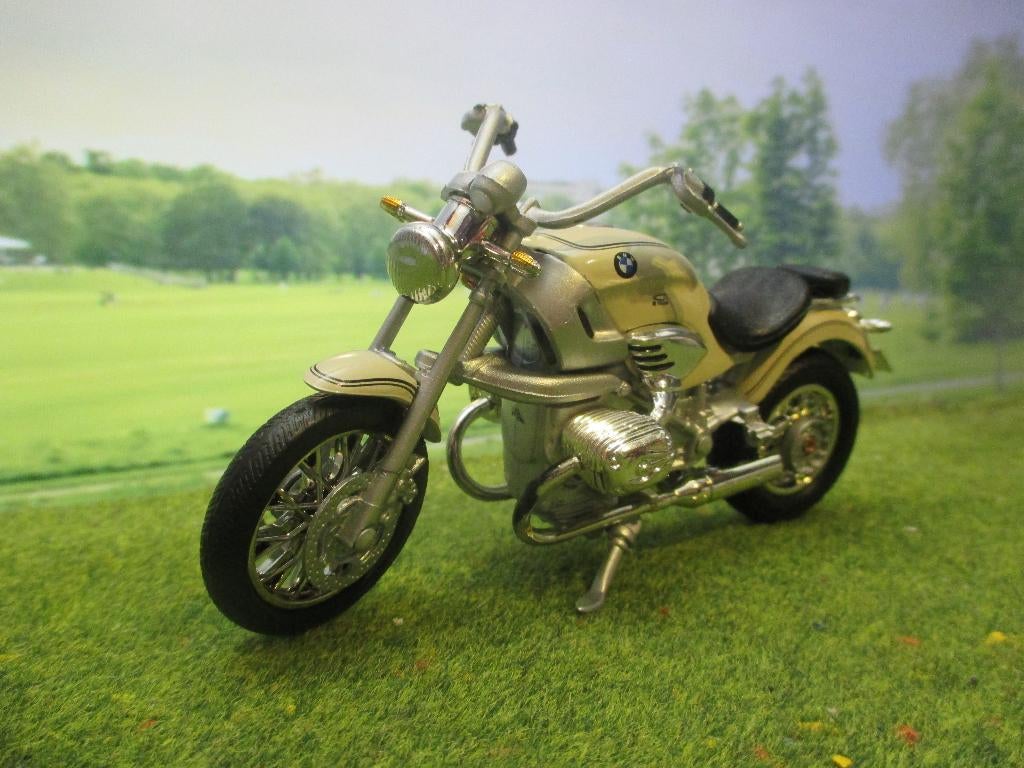 BMW R 1200 C Cruiser als in James Bond Tomorrow Never Dies, Hobby en Vrije tijd, Modelauto's | 1:18, Ophalen of Verzenden, Nieuw