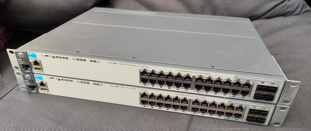 Twee HP 2920-24G switches J9726A, Ophalen