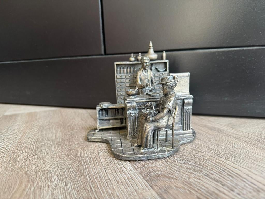 Pfarmacist uit de Evergreen Collectie,  Apotheker, Ophalen of Verzenden, Gebruikt, Overige typen