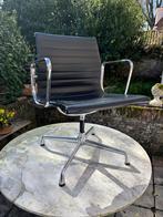 Bureaustoel Vitra, Charles Eames, Ophalen, Zwart, Leer, Zo goed als nieuw