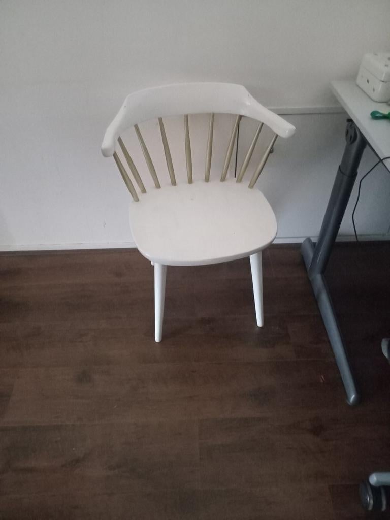 Mooi opgeknapte houten barstoel, Huis en Inrichting, Stoelen, Ophalen of Verzenden