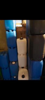 Te koop jerrycans, Minder dan 75 liter, Ophalen, Hout
