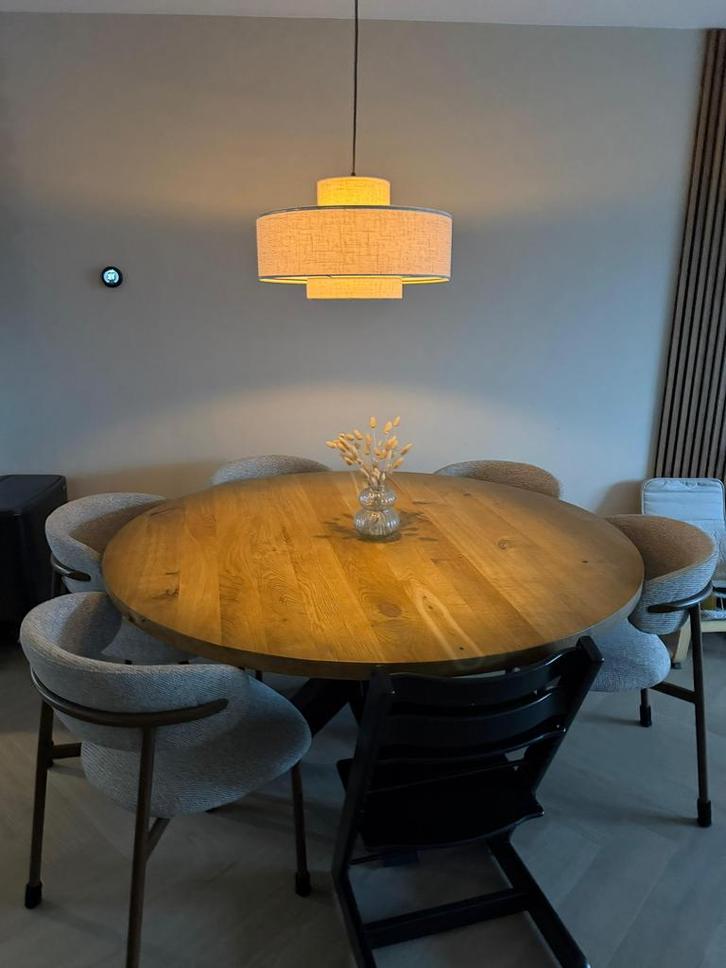 Massief eiken eettafel 150cm met stalen spinpoot, Huis en Inrichting, Tafels | Eettafels, Zo goed als nieuw, 100 tot 150 cm, Rond