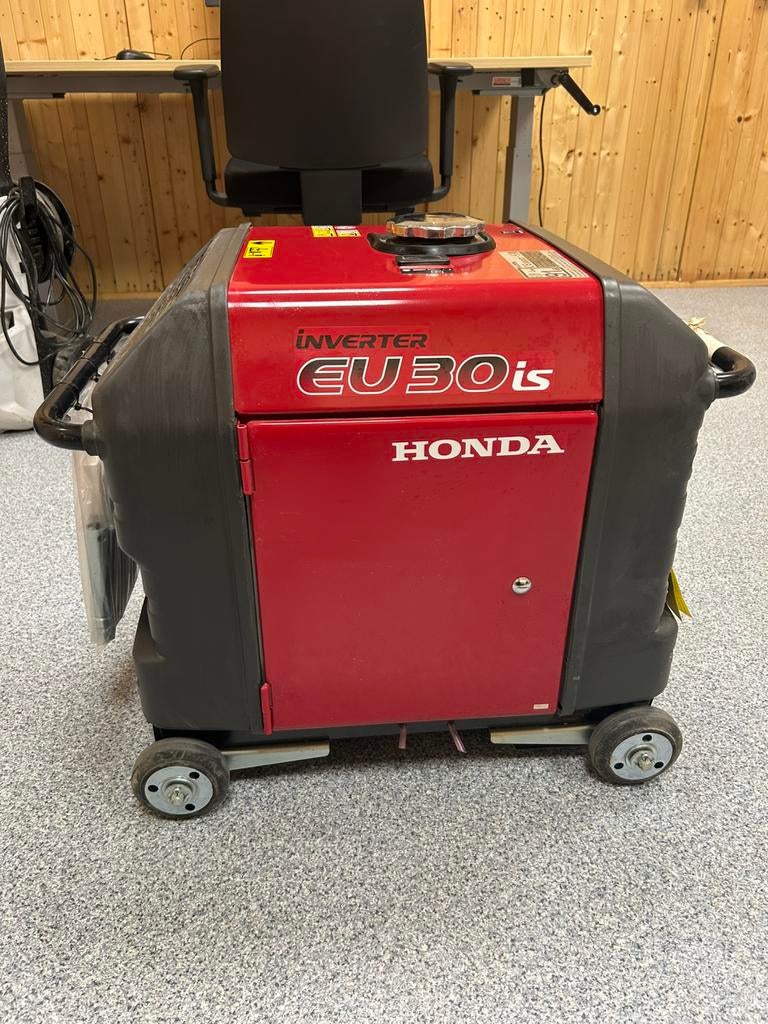 Aggregaat Honda inverter EU30is, Ophalen, Zo goed als nieuw