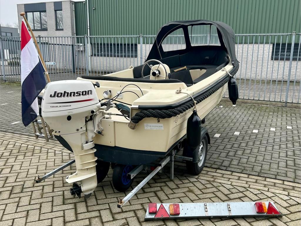 Zeer nette Sloep met Trailer en 15pk buitenboordmotor, Ophalen, 10 tot 30 pk, Gebruikt, 3 tot 6 meter