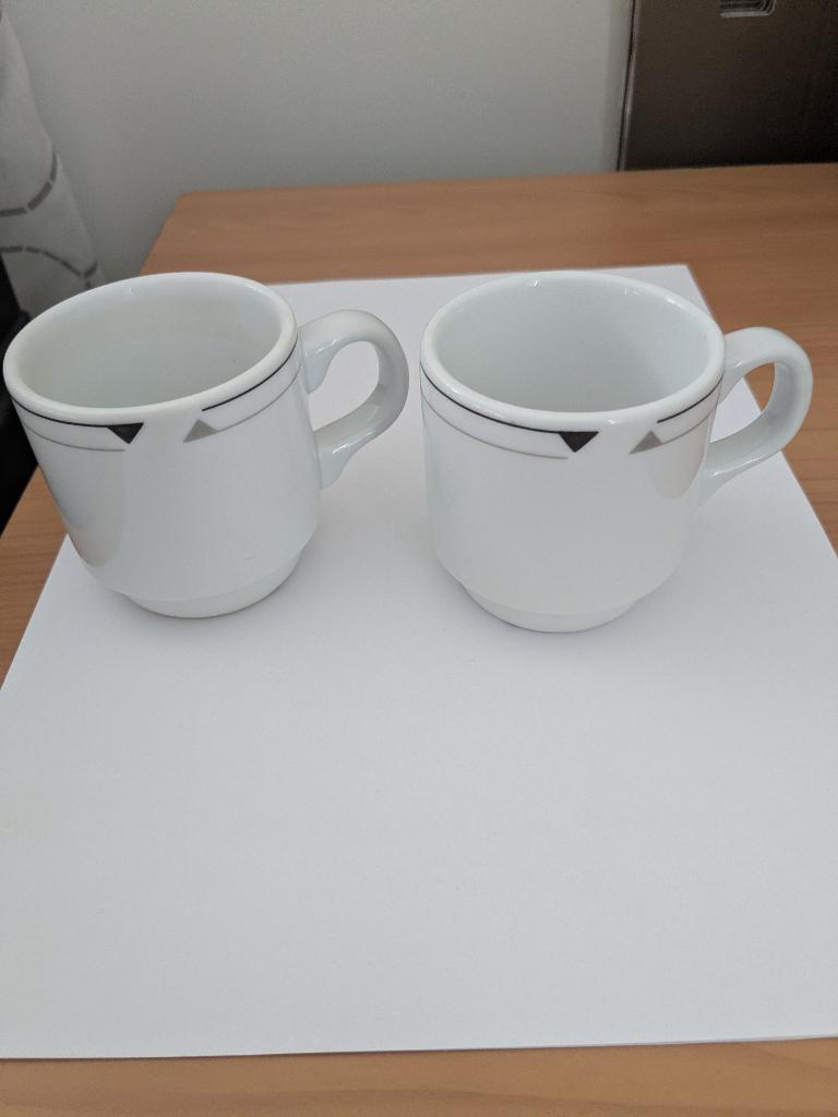 24 espresso kopjes, Ophalen of Verzenden, Zo goed als nieuw, Porselein, Kop en/of schotel