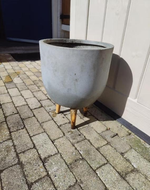 Bloempot grijs, Gebruikt, Rond, Balkon, Aardewerk