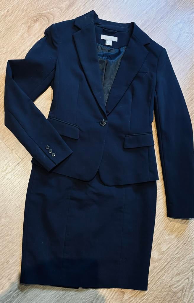 Donkerblauw mantelpakje - Colbert 36, Rok 34, Kostuum of Pak, Blauw, Ophalen of Verzenden, Zo goed als nieuw