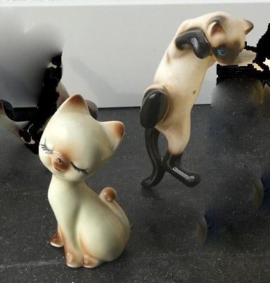 Vintage poezenbeeldjes Siamees Siamezen Siamese poes beeldje, Ophalen of Verzenden, Gebruikt, Dier