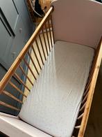 Leuk Oud Roze Ledikantje Inclusief Matras, Kinderen en Baby's, Babywiegjes en Ledikanten, Ophalen, Gebruikt, Ledikant