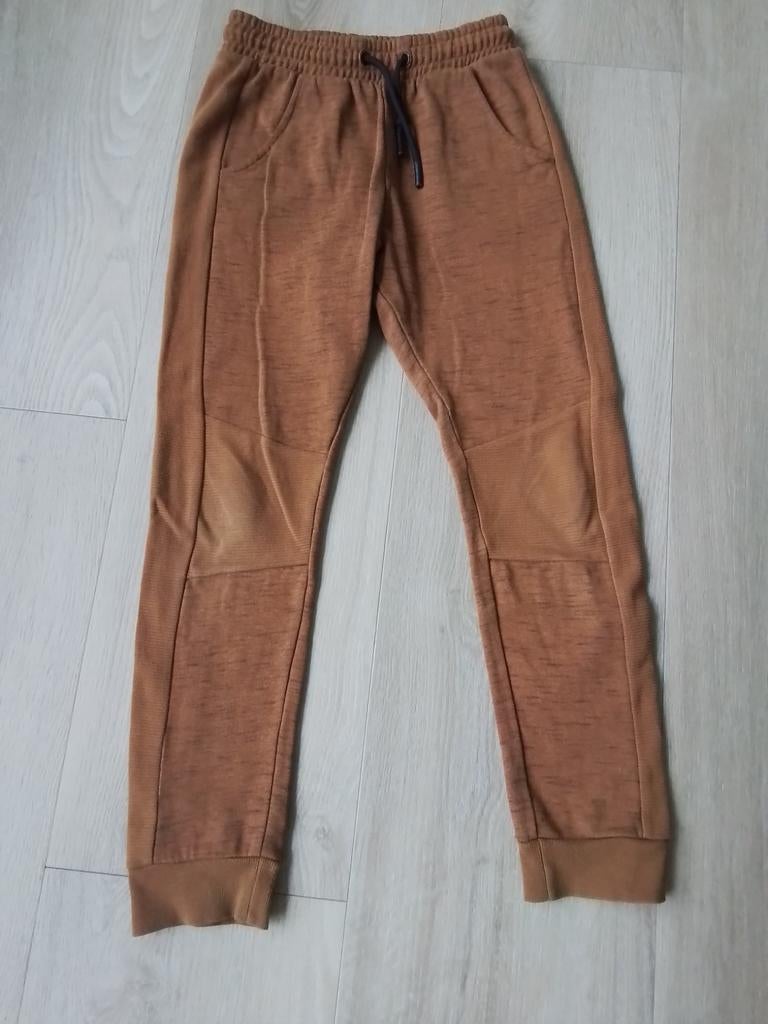 Izgst broek, joggingbroek mt 122-128, Kinderen en Baby's, Kinderkleding | Maat 122, Ophalen of Verzenden, Zo goed als nieuw, Jongen