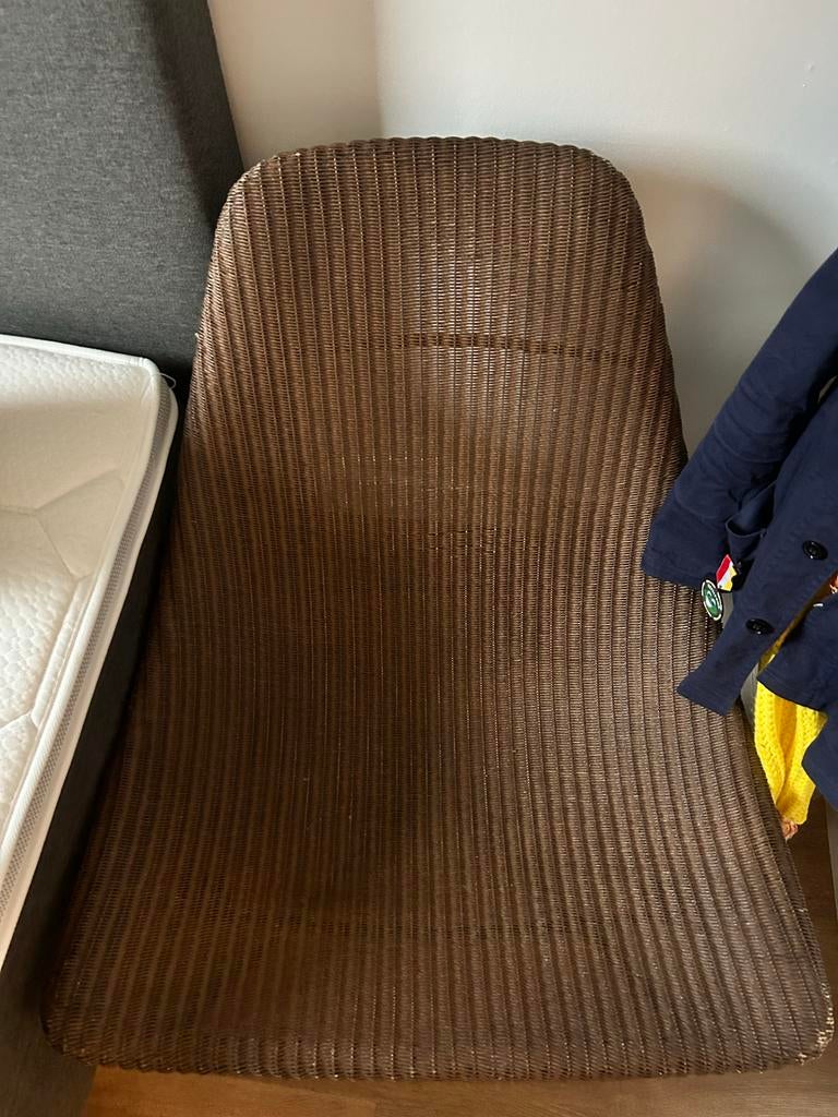 IKEA Radviken stoel donkerbruin rotan/riet, Huis en Inrichting, Stoelen, Ophalen, Gebruikt, Bruin, Riet of Rotan