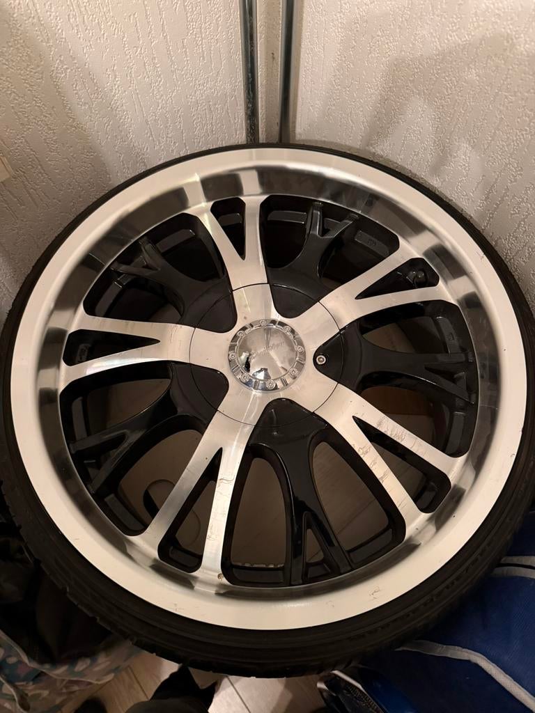 PassVelgen nieuw met nieuwe  banden 20inch  dubbele steekmaa, Auto-onderdelen, Banden en Velgen, Ophalen, Bestelwagen, Banden en Velgen