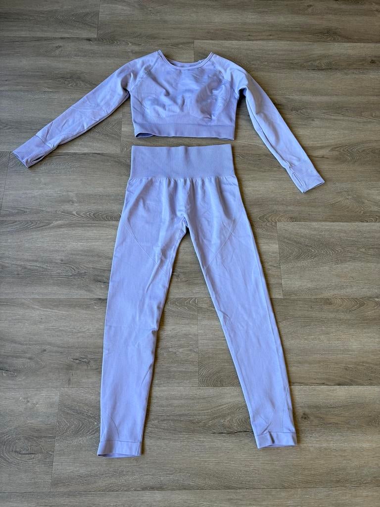 Te koop sport set maat M, Kleding | Dames, Sportkleding, Maat 38/40 (M), Paars, Ophalen of Verzenden, Fitness of Aerobics