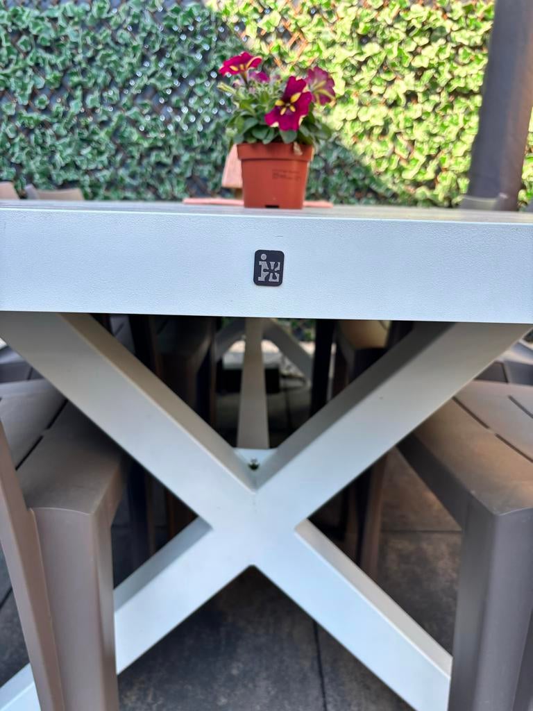 Mooie tuintafel van Intratuin, Ophalen, Gebruikt, Rechthoekig, Aluminium