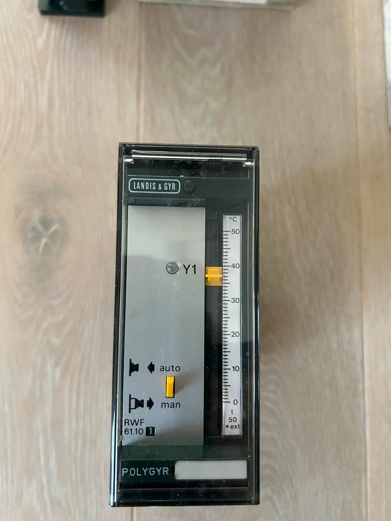 Regelapparatuur Landis en Gyr, Ophalen of Verzenden, Zo goed als nieuw, Temperatuur