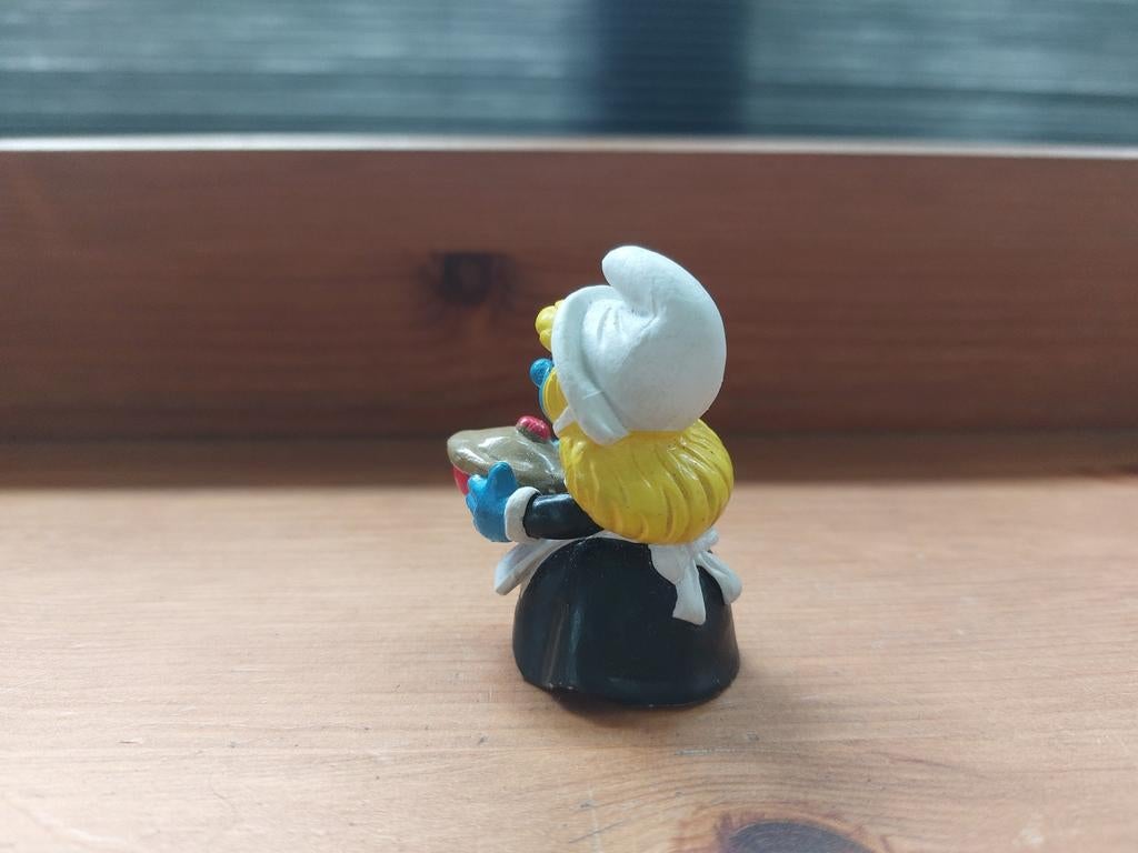 Smurfin met taart 20196 De Smurfen, Verzamelen, Smurfen, Ophalen of Verzenden