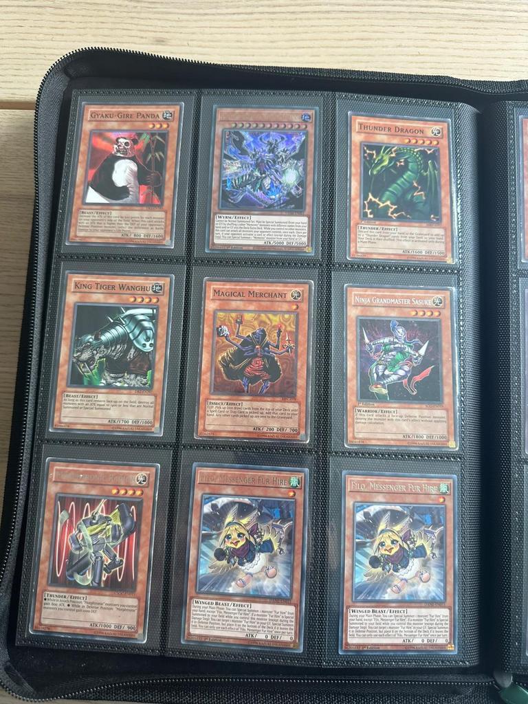 22 Yu-Gi-Oh singles EN | Mementoal + Thunder Dragon lot, Ophalen of Verzenden, Zo goed als nieuw, Meerdere kaarten