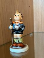 Hummel beeldje 16 2/0 Little hiker, Verzamelen, Ophalen of Verzenden, Zo goed als nieuw, Hummel