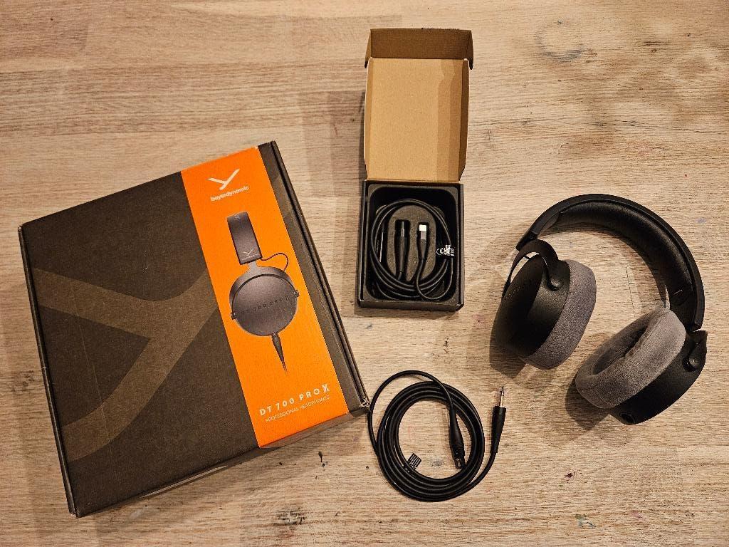 Beyerdynamic DT 700 Pro X + DT Pro X USB-C DAC/kabel, Audio, Tv en Foto, Ophalen of Verzenden, Zo goed als nieuw, Over oor (circumaural)