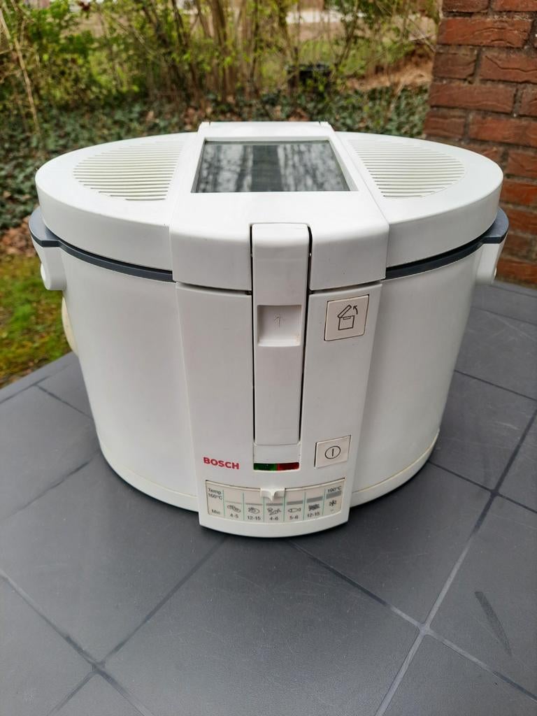 Bosch frituurpan FB 5 TS, wit, 3 liter, 2 tot 3 liter, Ophalen of Verzenden, Gebruikt