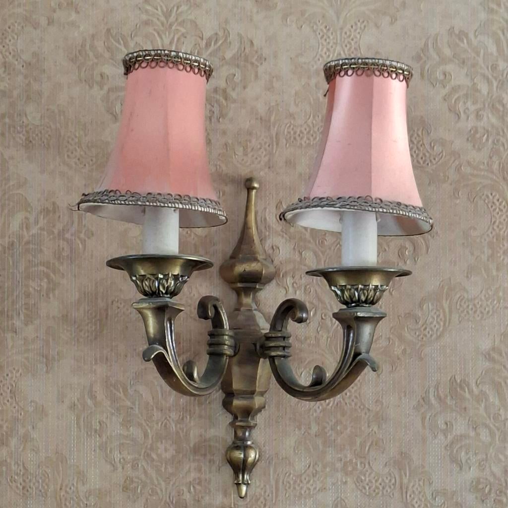 Vintage messing wandlamp met roze kappen, Antiek en Kunst, Ophalen